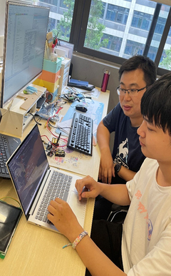 重慶電子工程職業學院陳良國家級技能大師工作室在第十三屆藍橋杯軟件和信息技術人才重慶賽區斬獲一等獎、二等獎